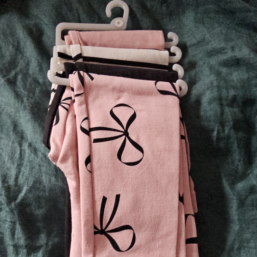 NWT The Children's Place Leggings Set Of 4 Sz 3T
